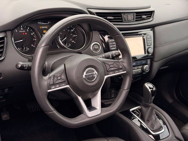 Used 2017 Nissan Rogue SL w/ SL Premium Package AWD/4WD image 19