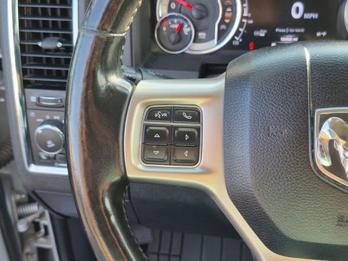 Used 2016 RAM 2500 Laramie w/ Convenience Group AWD/4WD image 19