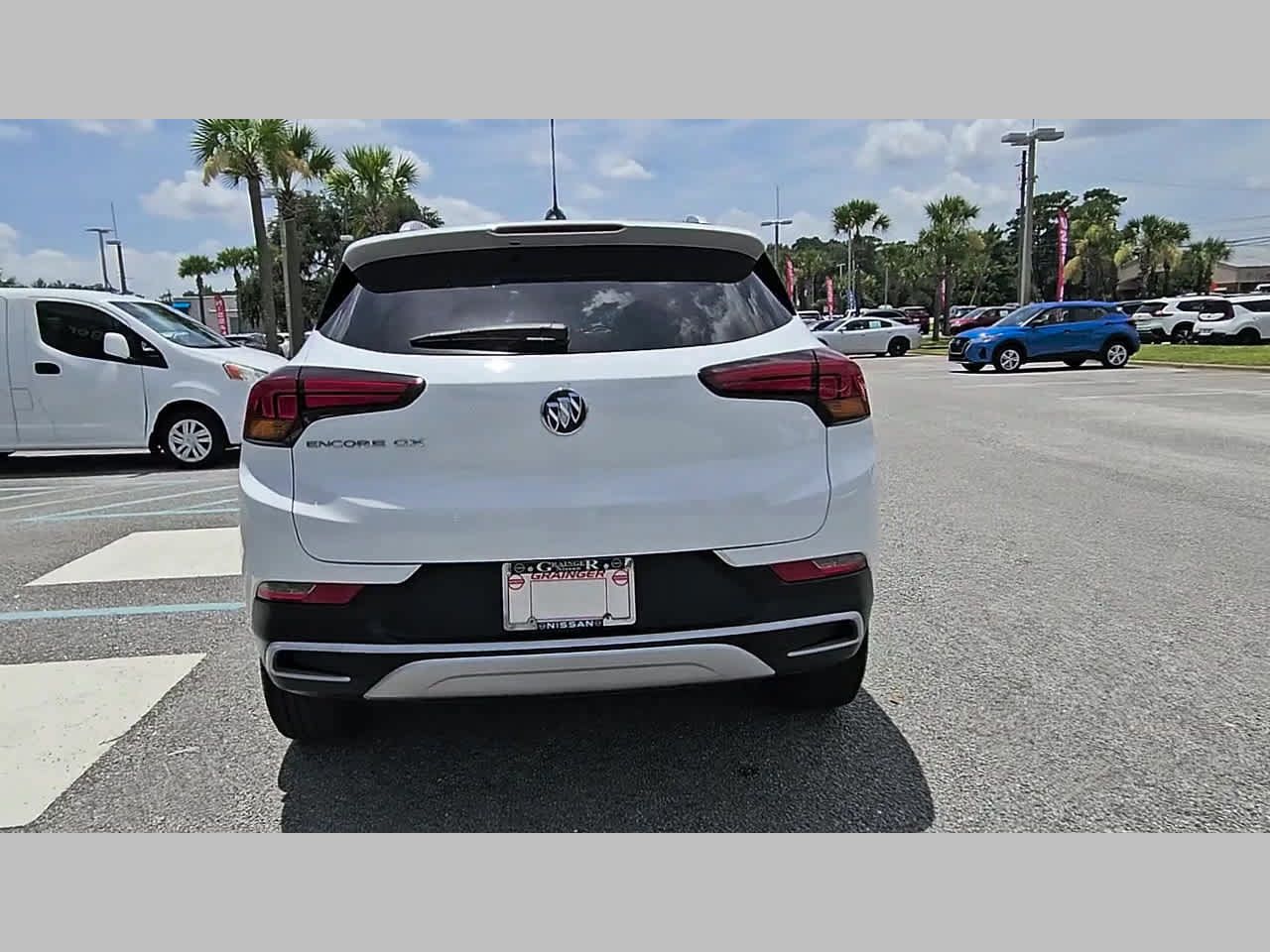 Used 2022 Buick Encore GX Select w/ Safety Package II FWD image 32
