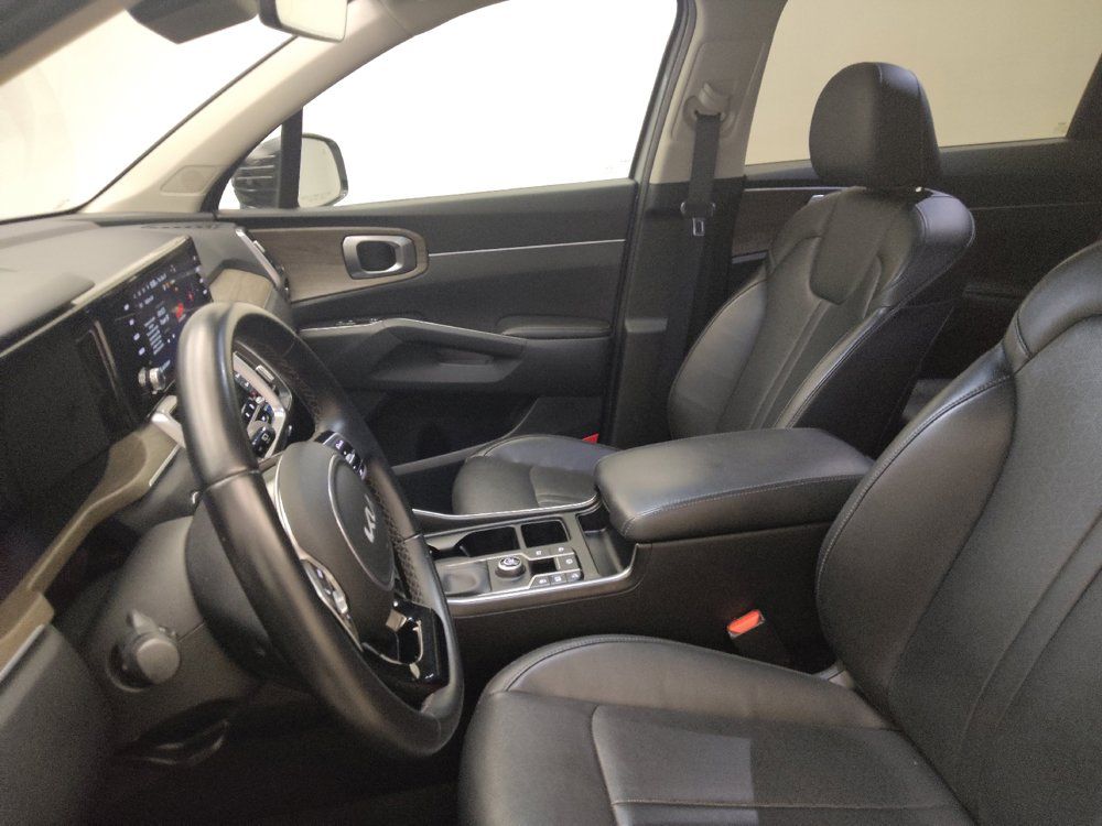 Used 2023 Kia Sorento EX w/ Panoramic Sunroof Package FWD image 17
