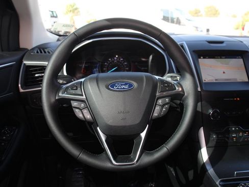 Certified 2019 Ford Edge SEL w/ Equipment Group 201A FWD image 16