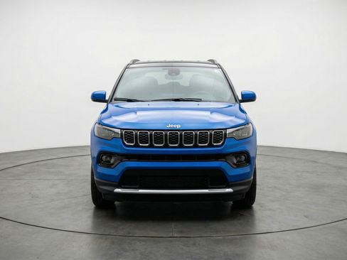 Used 2025 Jeep Compass Limited image 2