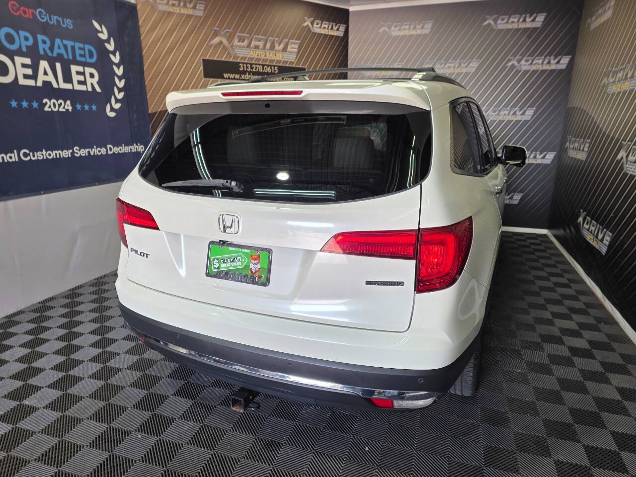Used 2016 Honda Pilot Touring image 14