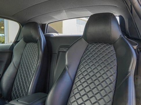 Used 2021 Audi R8 V10 w/ Premium Package RWD image 24