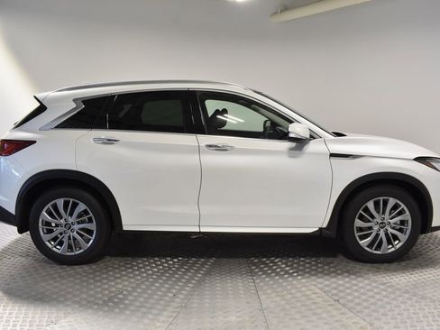 Certified 2025 INFINITI QX50 Luxe image 6