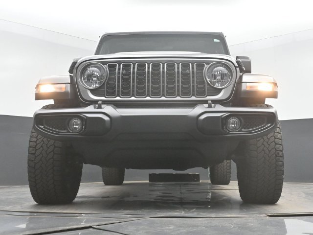 Used 2025 Jeep Gladiator Sport AWD/4WD image 40