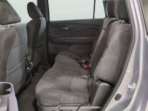 Used 2022 Honda Pilot Sport image 13