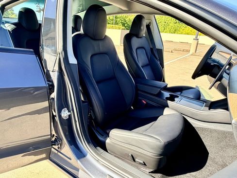 Used 2023 Tesla Model 3 Standard Range RWD image 18