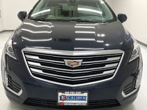 Used 2017 Cadillac XT5 Luxury w/ Driver Awareness Package FWD image 8