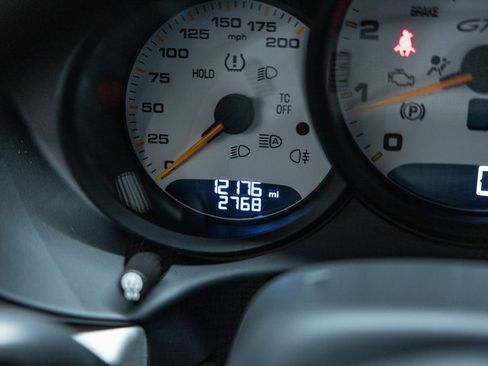 Used 2020 Porsche 718 Cayman GT4 image 41