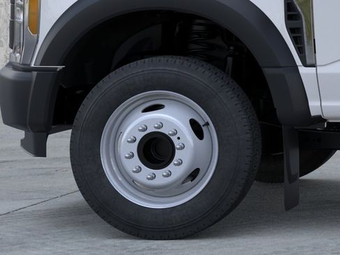 New 2026 Ford F550 2WD Crew Cab Super Duty image 19