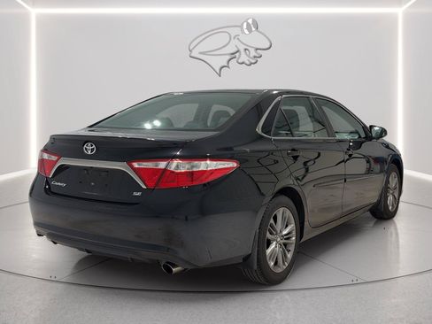 Used 2016 Toyota Camry SE w/ Protection Package (Q2) FWD image 5