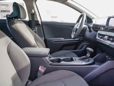 New 2026 Kia K4 LXS image 19