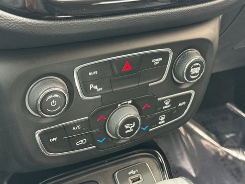 Used 2020 Jeep Compass Limited w/ Safety & Security Group image 18