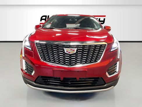 Used 2024 Cadillac XT5 Premium Luxury AWD/4WD image 2