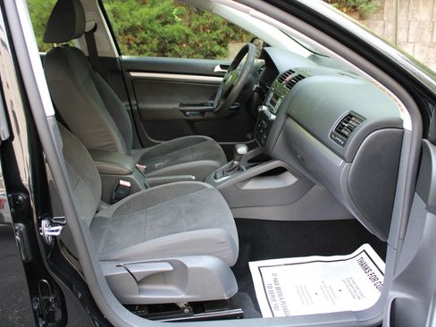 Used 2009 Volkswagen Jetta S FWD image 7