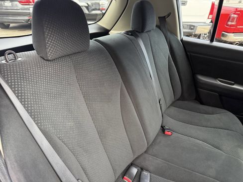 Used 2012 Nissan Versa 1.8 S w/ Plus Pkg image 9