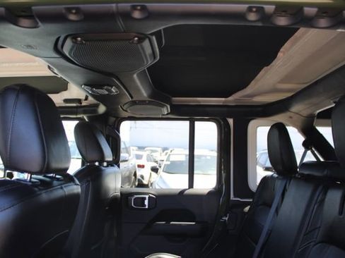 Used 2023 Jeep Wrangler Unlimited Sahara w/ Cold Weather Group AWD/4WD image 38