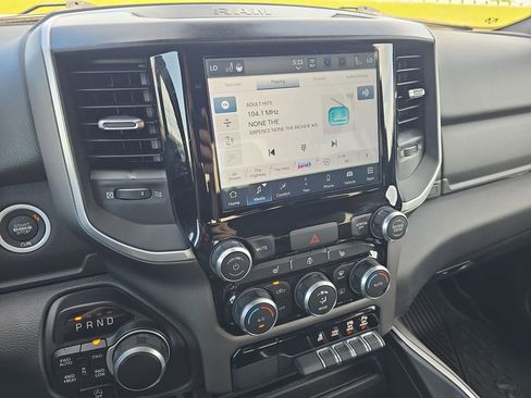 Used 2022 RAM 1500 Big Horn w/ Night Edition AWD/4WD image 22