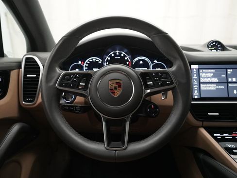 Certified 2021 Porsche Cayenne E-Hybrid AWD/4WD image 20