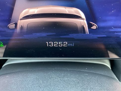 Used 2025 Chevrolet Equinox EV LT w/ Convenience Package image 6