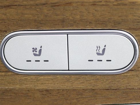 Used 2024 Mercedes-Benz GLE 53 AMG 4MATIC Coupe image 27