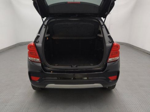 Used 2021 Chevrolet Trax LT FWD image 29