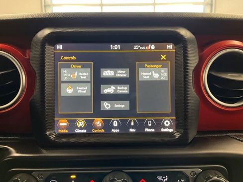 Used 2023 Jeep Wrangler Rubicon w/ Cold Weather Group image 22