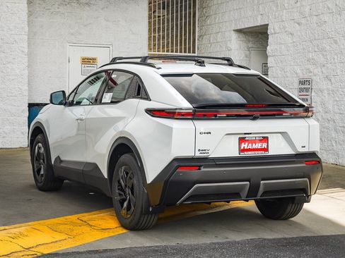 New 2026 Toyota C-HR AWD/4WD image 5