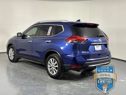 Used 2017 Nissan Rogue SV w/ SV Premium Package