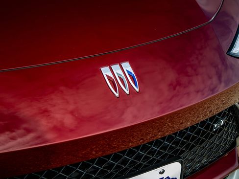 Used 2024 Buick Envista Sport Touring w/ Convenience I Package FWD image 10