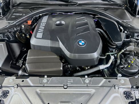 Used 2025 BMW 330i Sedan w/ Convenience Package RWD image 31