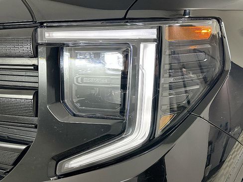 Used 2023 GMC Sierra 1500 Pro w/ Graphite Edition image 30