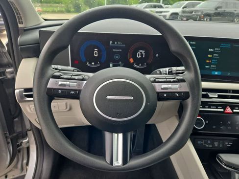Used 2025 Hyundai Tucson SEL FWD image 23