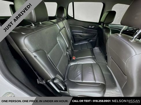 Used 2023 GMC Acadia SLT AWD/4WD image 28