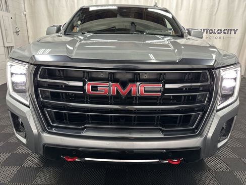 Used 2024 GMC Yukon AT4 w/ Technology Package image 3