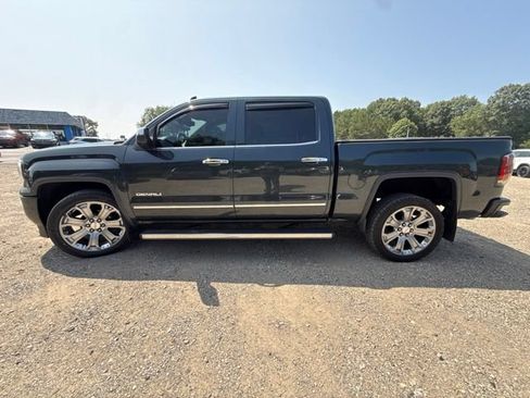 Used 2018 GMC Sierra 1500 Denali w/ Denali Ultimate Package AWD/4WD image 3