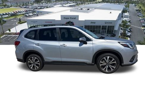 Used 2024 Subaru Forester Limited AWD/4WD image 11