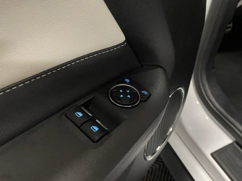 Used 2022 Ford Mustang GT Premium image 28