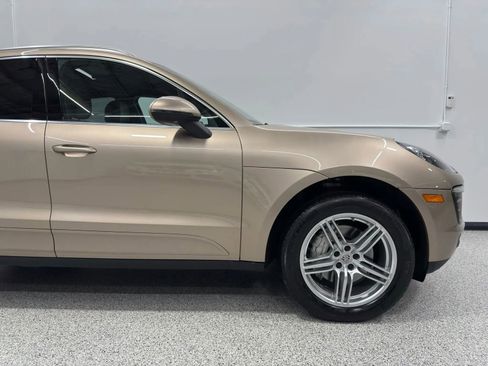 Used 2015 Porsche Macan S w/ Premium Package Plus image 36