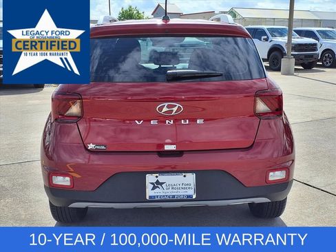 Used 2024 Hyundai Venue Limited image 5