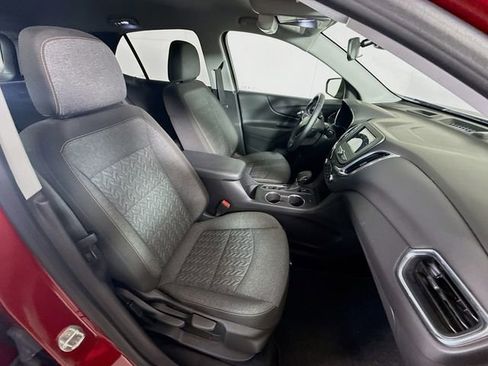 Used 2023 Chevrolet Equinox LT image 28