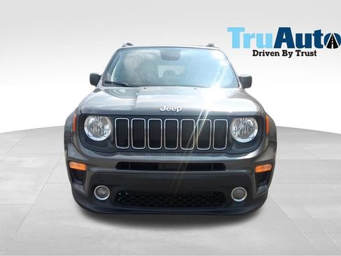 Used 2020 Jeep Renegade Latitude FWD image 2