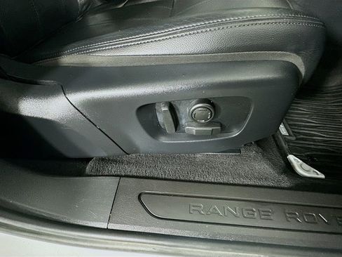 Used 2023 Land Rover Range Rover Evoque S image 24