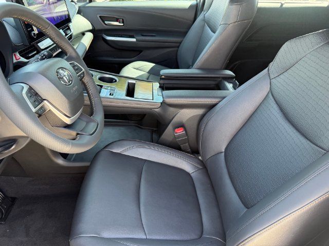 Used 2026 Toyota Sienna XLE Woodland Edition AWD/4WD image 13