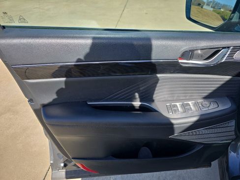 Used 2023 Hyundai Palisade Calligraphy image 19