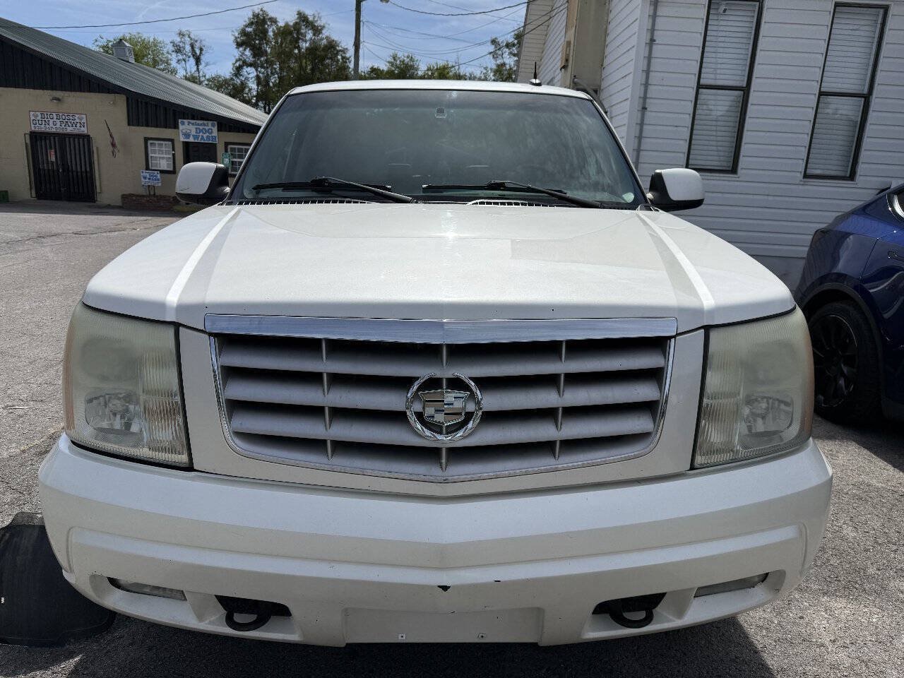 Used 2003 Cadillac Escalade 2WD image 3