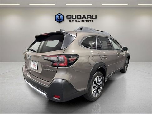 Certified 2023 Subaru Outback Limited image 5