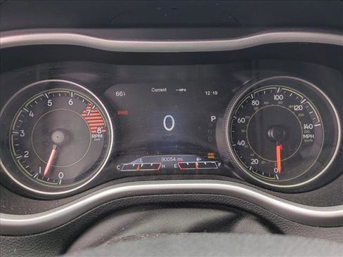 Used 2016 Jeep Cherokee Trailhawk w/ Comfort/Convenience Group image 11