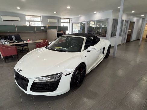 Used 2015 Audi R8 V10 image 24